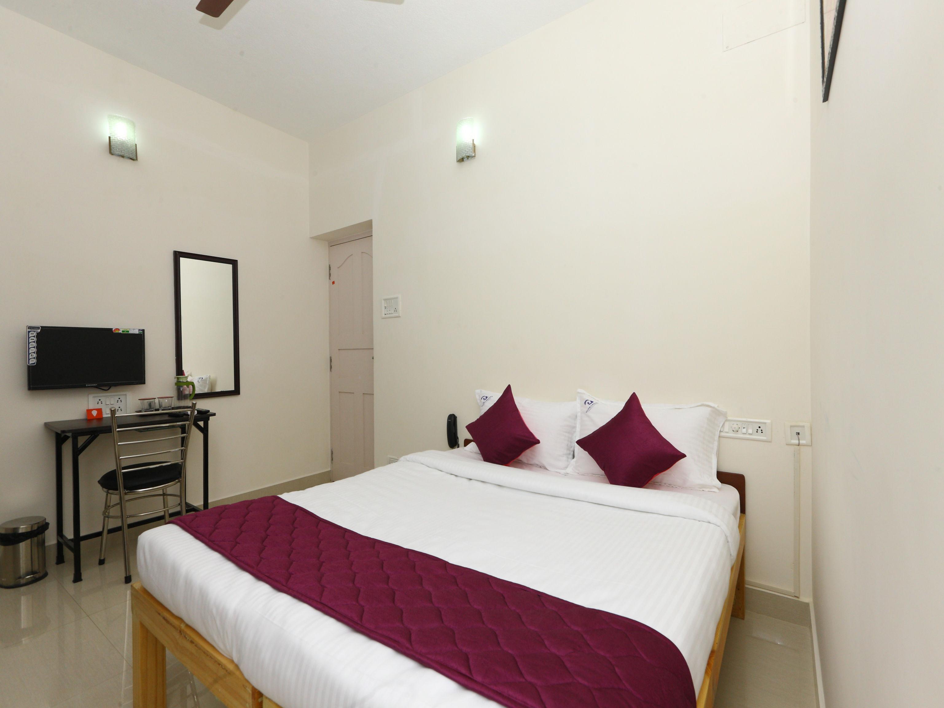 Oyo 9260 Olive Castles Inn Csennai Kültér fotó