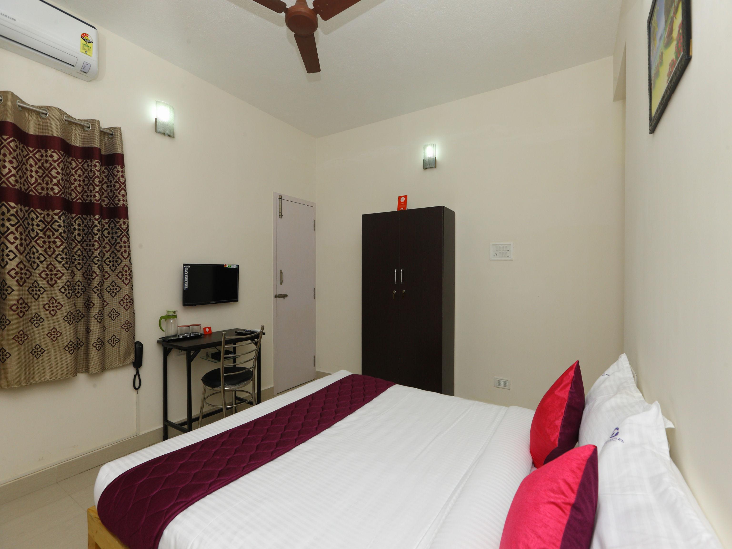 Oyo 9260 Olive Castles Inn Csennai Kültér fotó